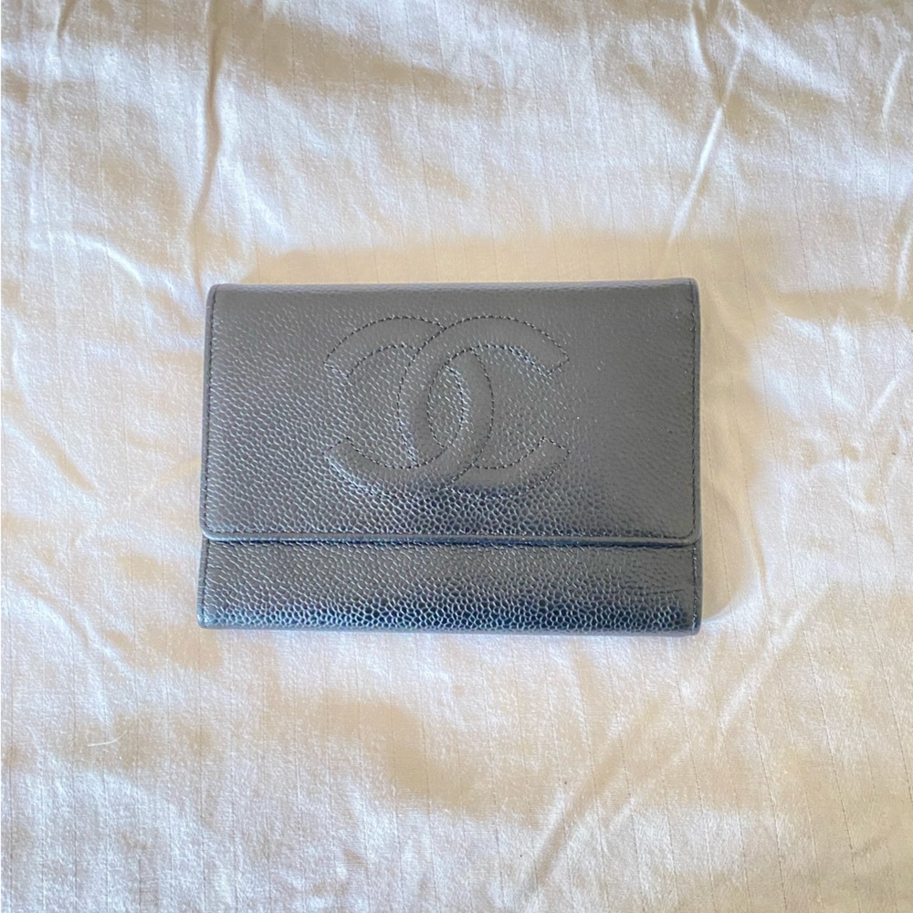 CHANEL Caviar Skin Tri-Fold Wallet Flap Wallet Black - Picture 2 of 12